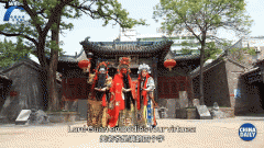 多次正在国表里掀起“最炫平易近族风